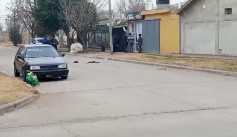 Violento robo armado en una panadería del barrio Las Mirandas