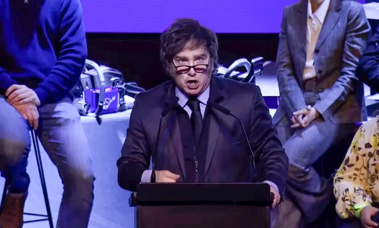 El fallido de Milei en Junín: “Estamos afanando los choreos”