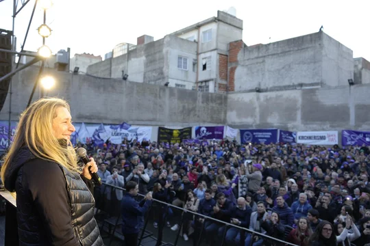 Karina Milei reapareció en público: “Vinimos para que no roben más”