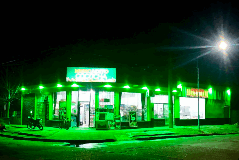 Los Cocucha amplía su local de Madre Cabrini y Europa: ahora con carnicería y promociones exclusivas