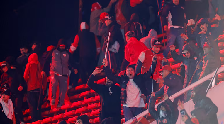 Independiente, afuera de la Sudamericana por los disturbios en Avellaneda