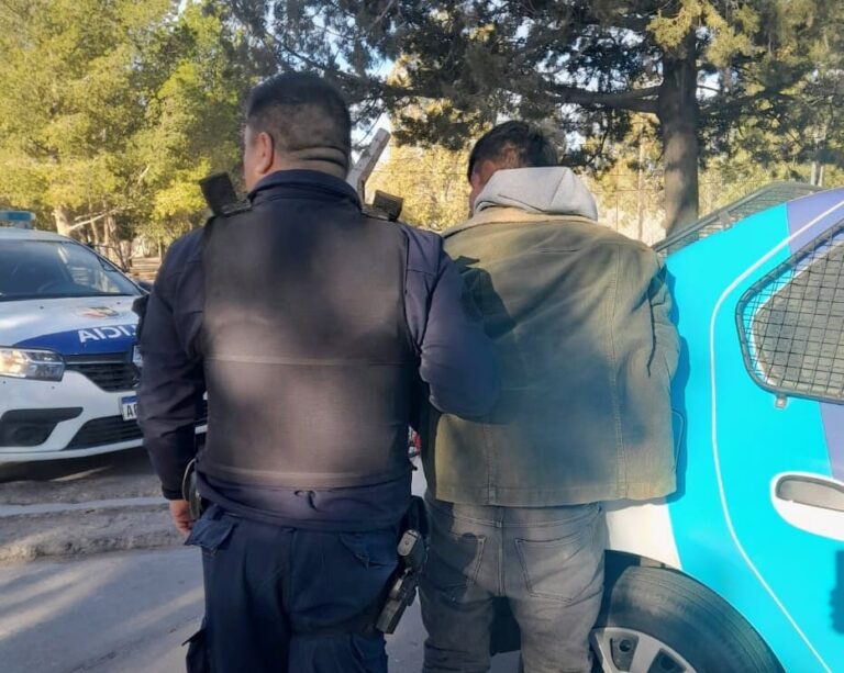 Detuvieron en San Luis a un hombre por exhibiciones obscenas en la vía pública