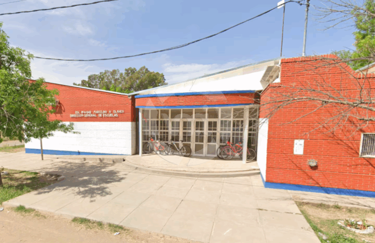 La portera defendió a la adolescente atrincherada: “La nena no es culpable”