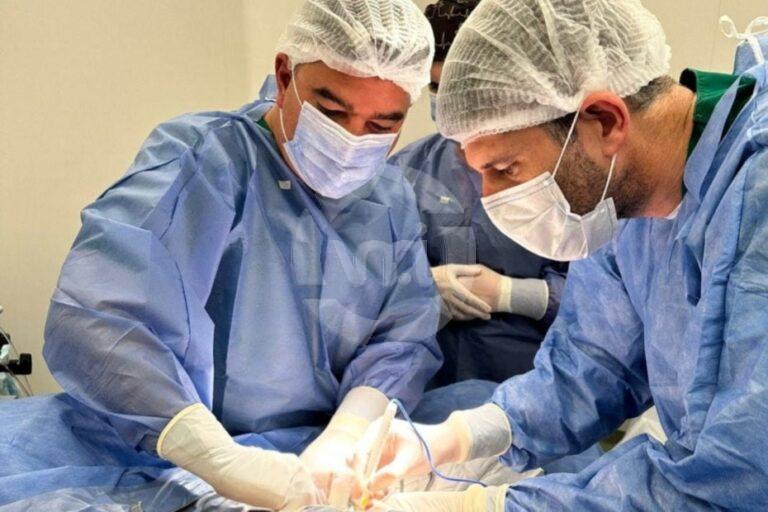 El Hospital Ramón Carrillo realizó el primer implante cardiodesfibrilador subcutáneo