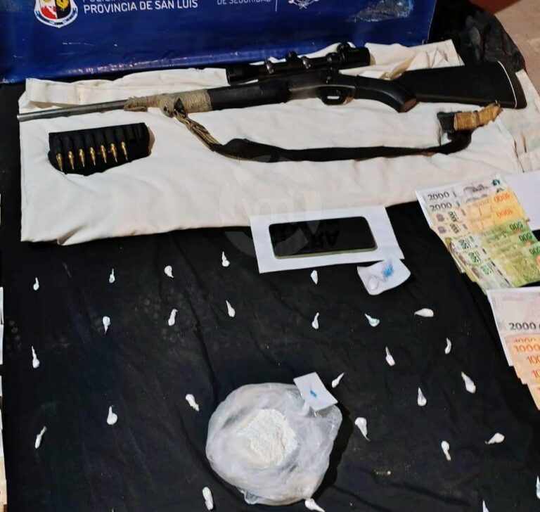 La Policía desarticuló dos puntos de venta de drogas y detuvo a un hombre