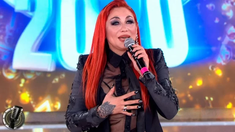 Tras la denuncia de su madre, la cantante aclaró que está bien y se mostró molesta