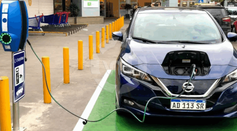 El Gobierno habilita la importación de 50.000 autos eléctricos sin aranceles en 2026