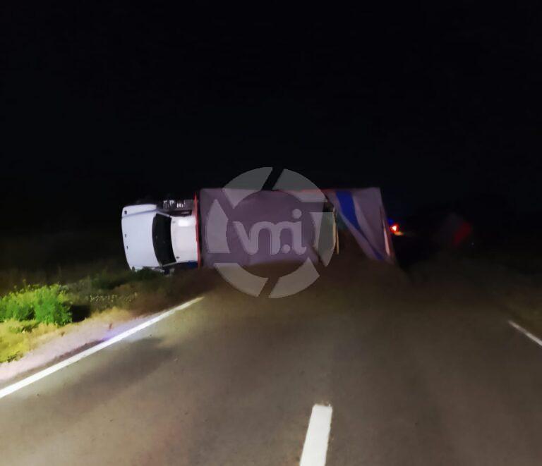 Vuelco en la Ruta 147: el conductor salió ileso tras un accidente nocturno