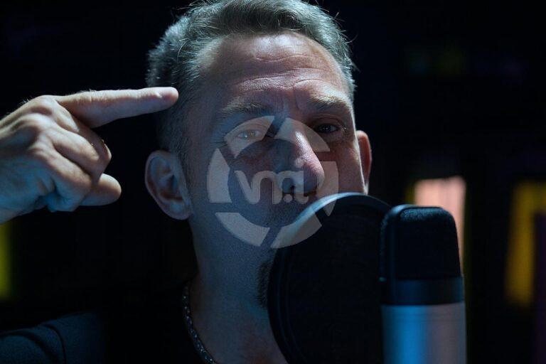 Un músico villamercedino presentó un tema que aborda teorías sobre la manipulación del clima