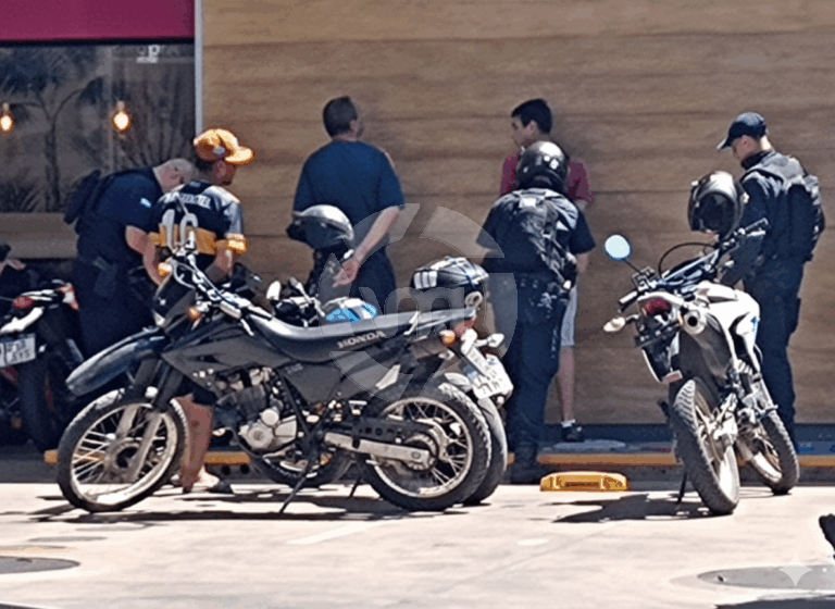 Robo frustrado: el accionar de policías permitió recuperar un teléfono sustraído
