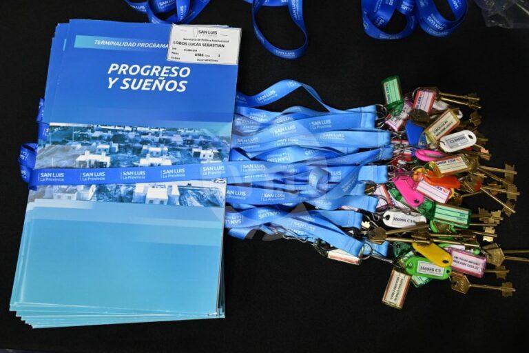 Más de 100 familias cumplen el sueño de la vivienda propia en Villa Mercedes