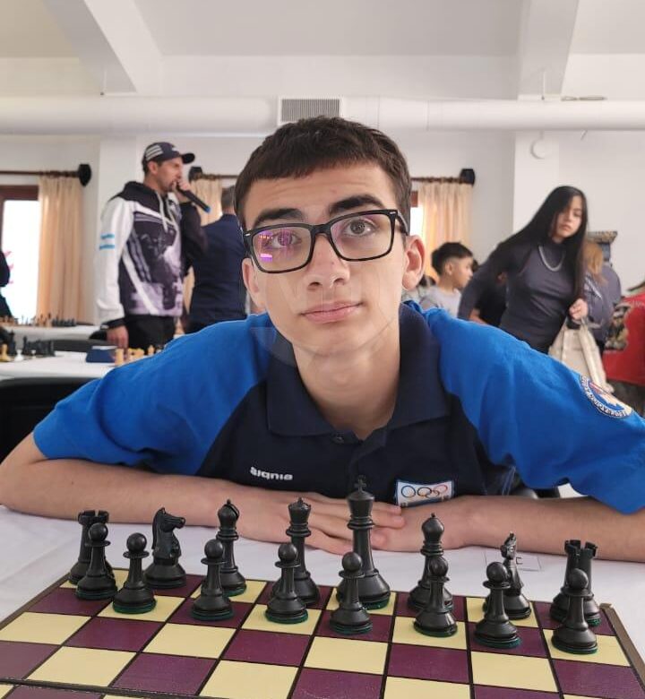 Villa Mercedes tiene campeón: Aarón Bazán vuelve a brillar en el ajedrez provincial