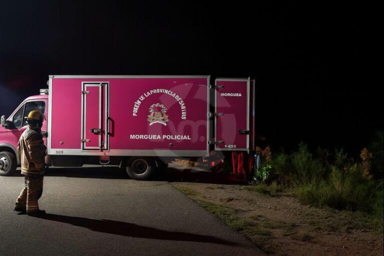 Tragedia vial en la ruta 25: una adolescente murió y otra permanece internada