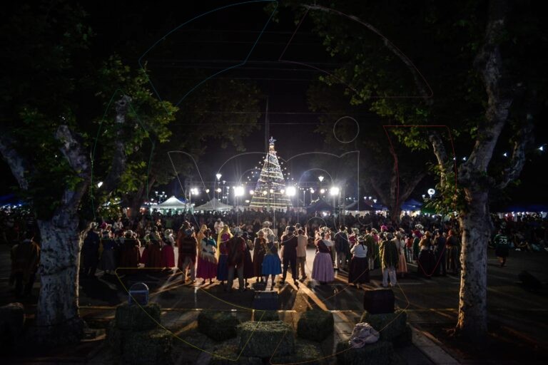 Villa Mercedes celebró la Navidad con un emotivo Pesebre Viviente en plaza San Martín