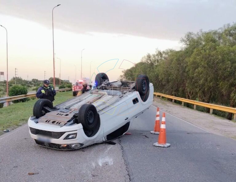 Vuelco en San Luis: tres hombres heridos y alcoholemia positiva