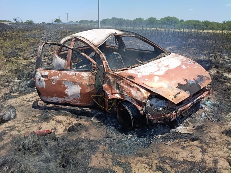 Vuelco e incendio en la Autopista 55: dos personas resultaron heridas