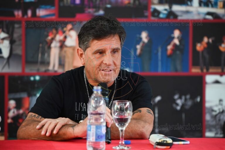 Abel Pintos en Villa Mercedes: invitan a recolectores de residuos al show en Calle Angosta