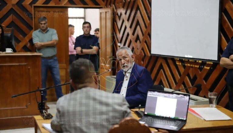 San Luis: denunciarán penalmente a Alberto Rodríguez Saá por la compra de un colectivo con presunto sobreprecio
