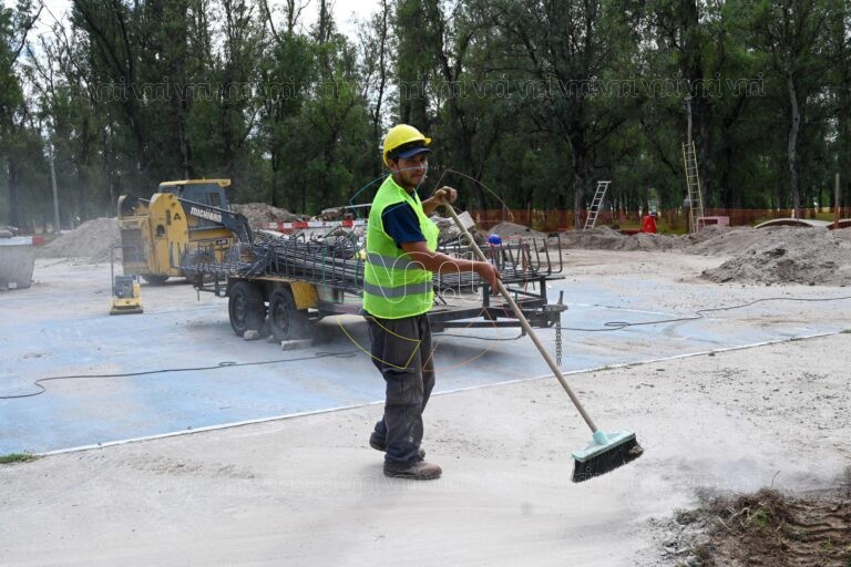 Villa Mercedes: avanza la construcción del polideportivo “El Lago” en la Costanera del Río V