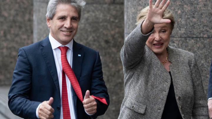 Kristalina Georgieva y Luis Caputo.